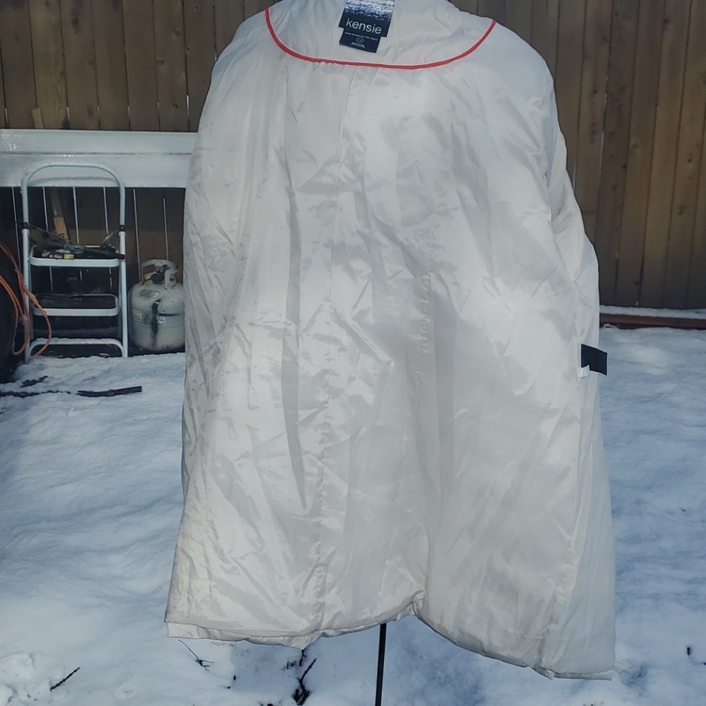 Kensie 3x white down coat